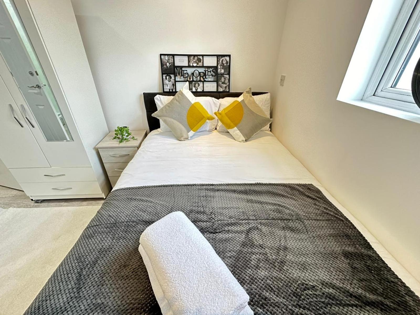 Harrow Road One Bedroom