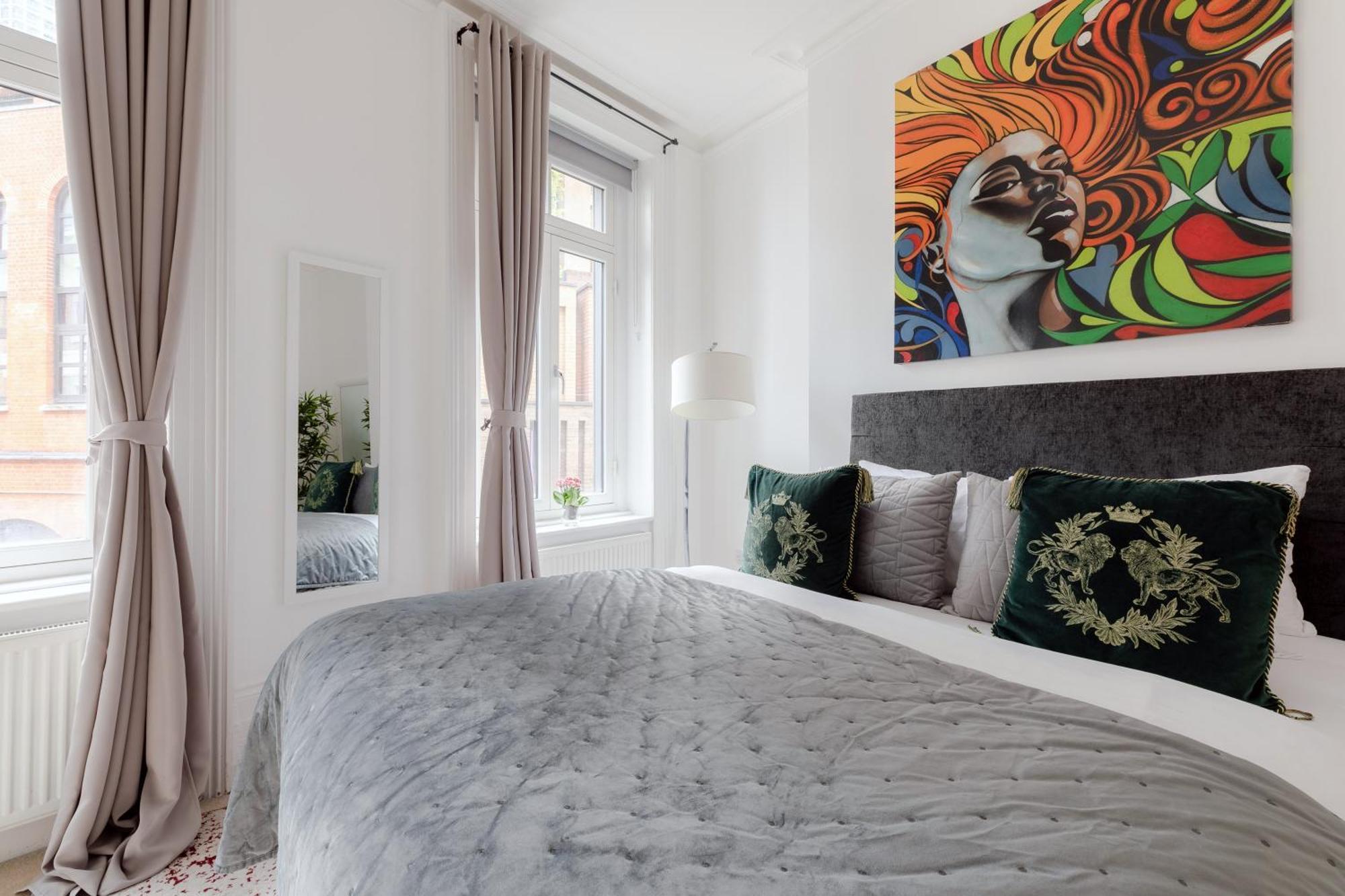 Phenomenal 5bedroom Design House For Nomads Xxl Groups Apartment London