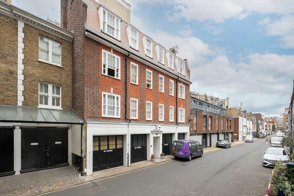 Luxury 3-bed Pavilion Road London
