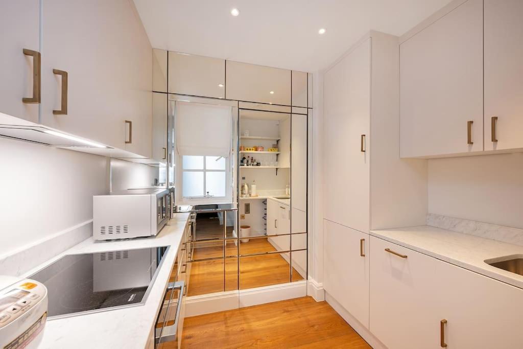 Luxury 3-bed Pavilion Road Apartment *
