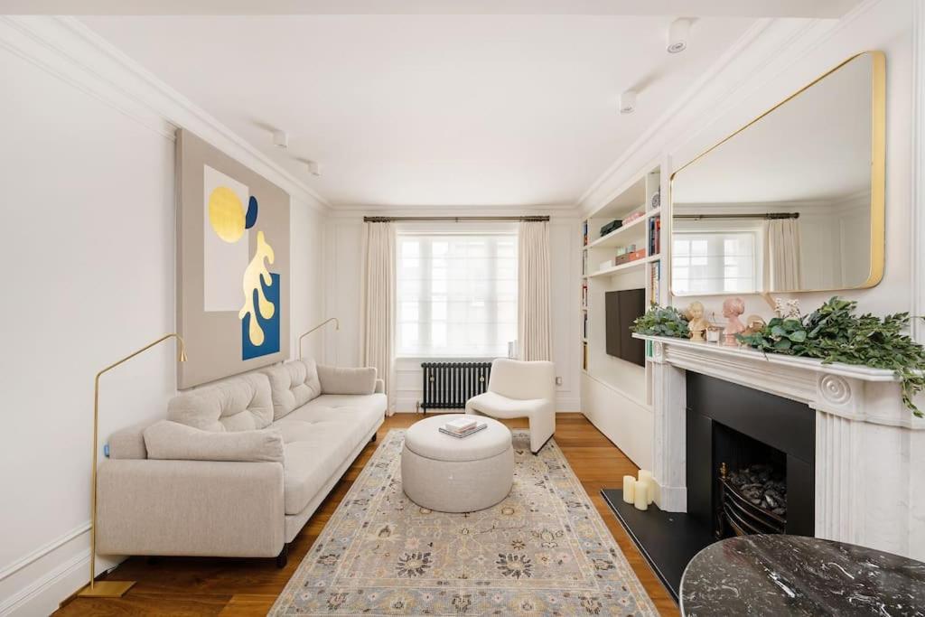 Luxury 3-bed Pavilion Road * London