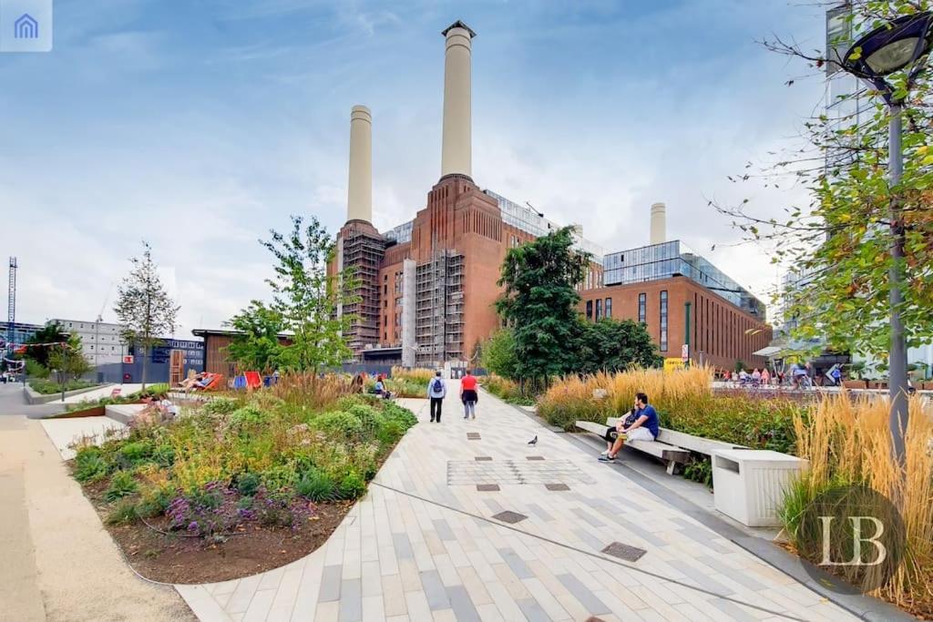 Luxury - In Battersea Park & Power Station * Londres