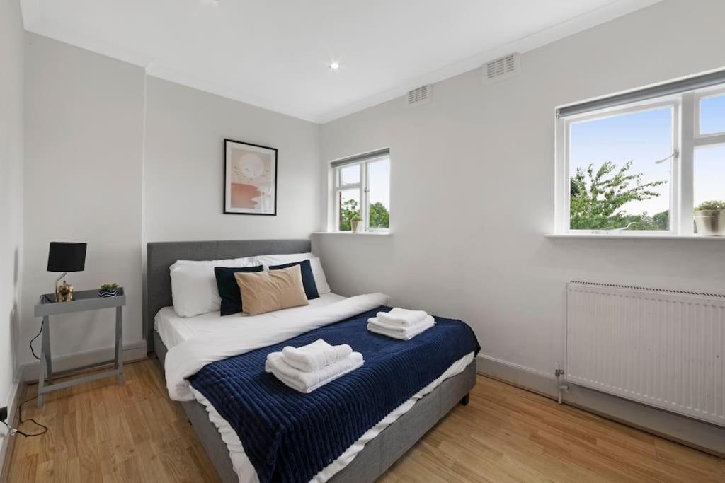 Charming Crouch Hill By Morethanstays * London