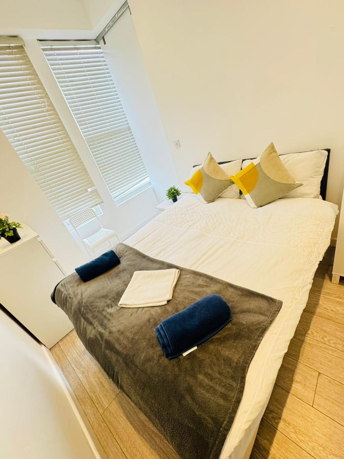Harrow Road One Bedroom