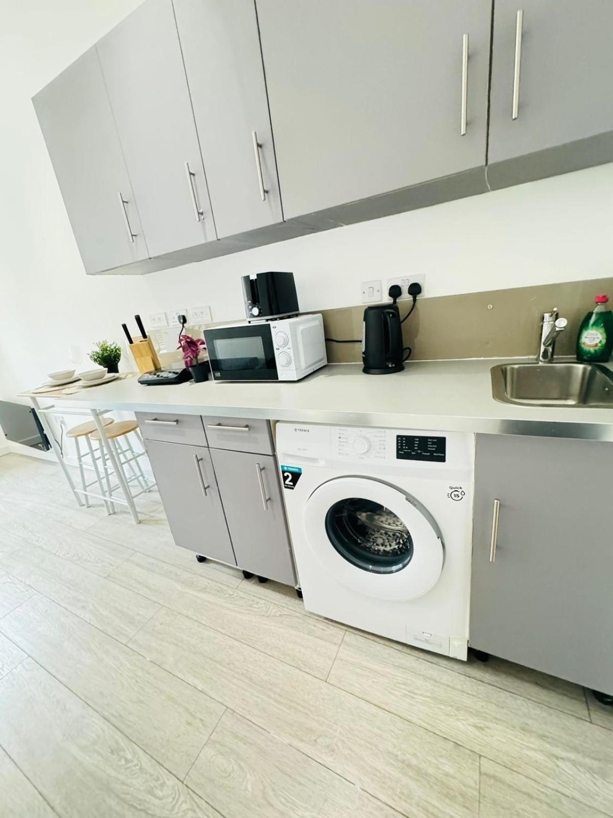 Harrow Road One Bedroom