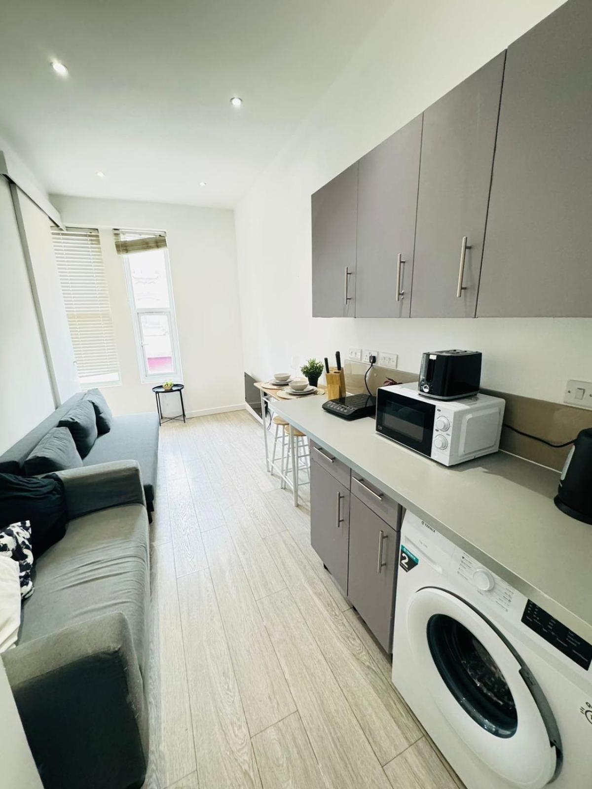 Harrow Road One Bedroom *