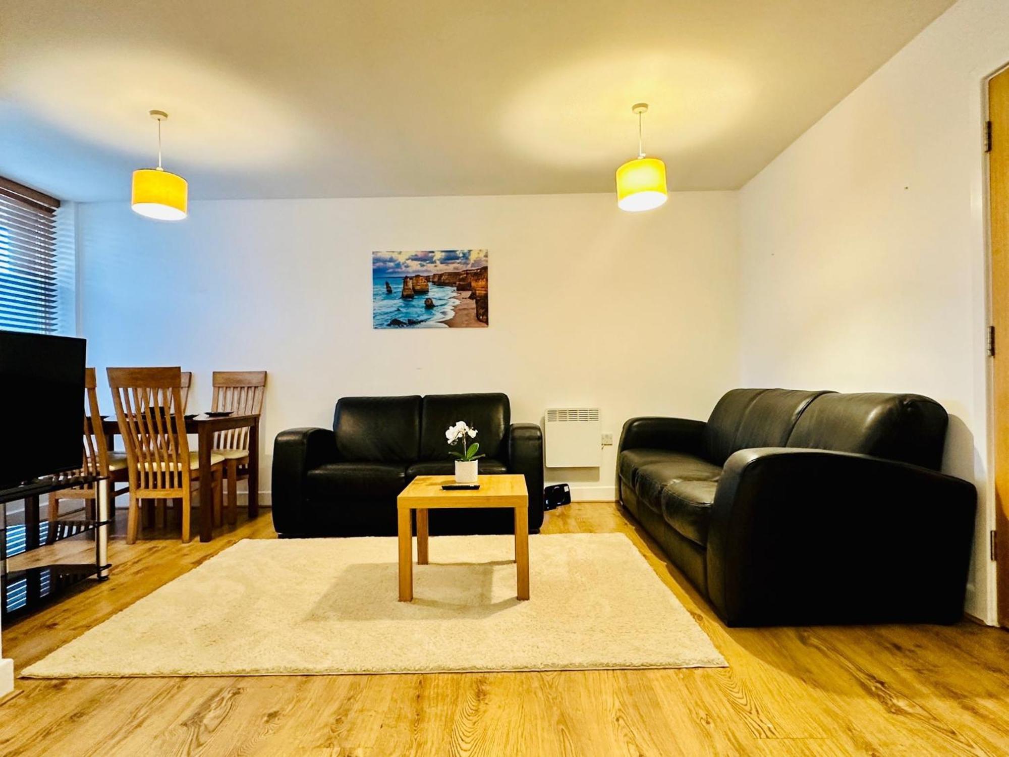 Stylish 2mins From Major Station Apartment *
