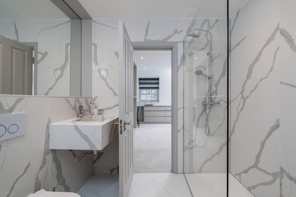 New! Luxurious Mews House Belgravia London