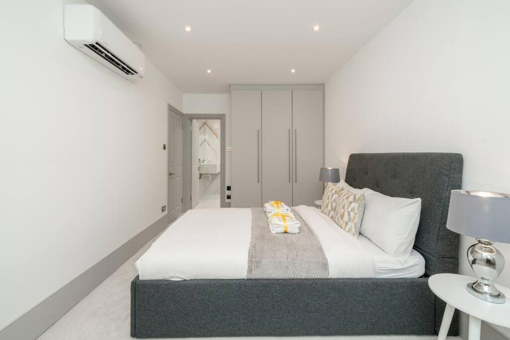 New! Luxurious Mews House Belgravia Apartment London