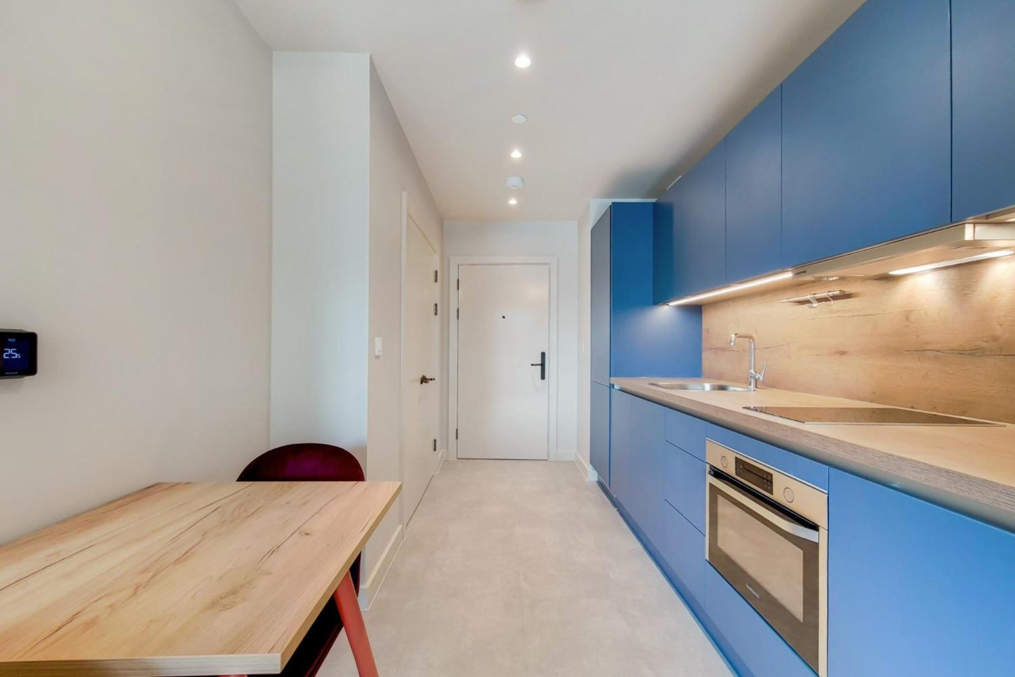 Apartment Home-like Comfort At The Robinson In