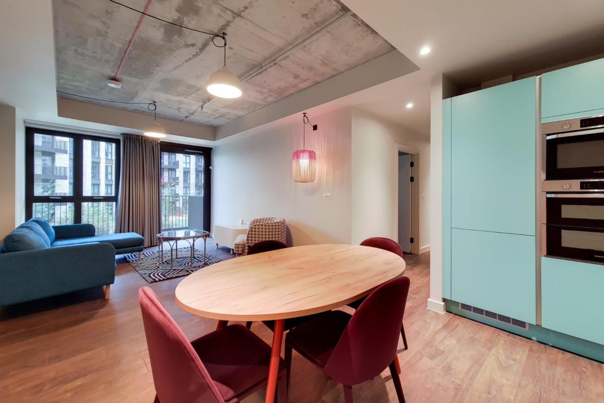 Apartment Home-like Comfort At The Robinson In *