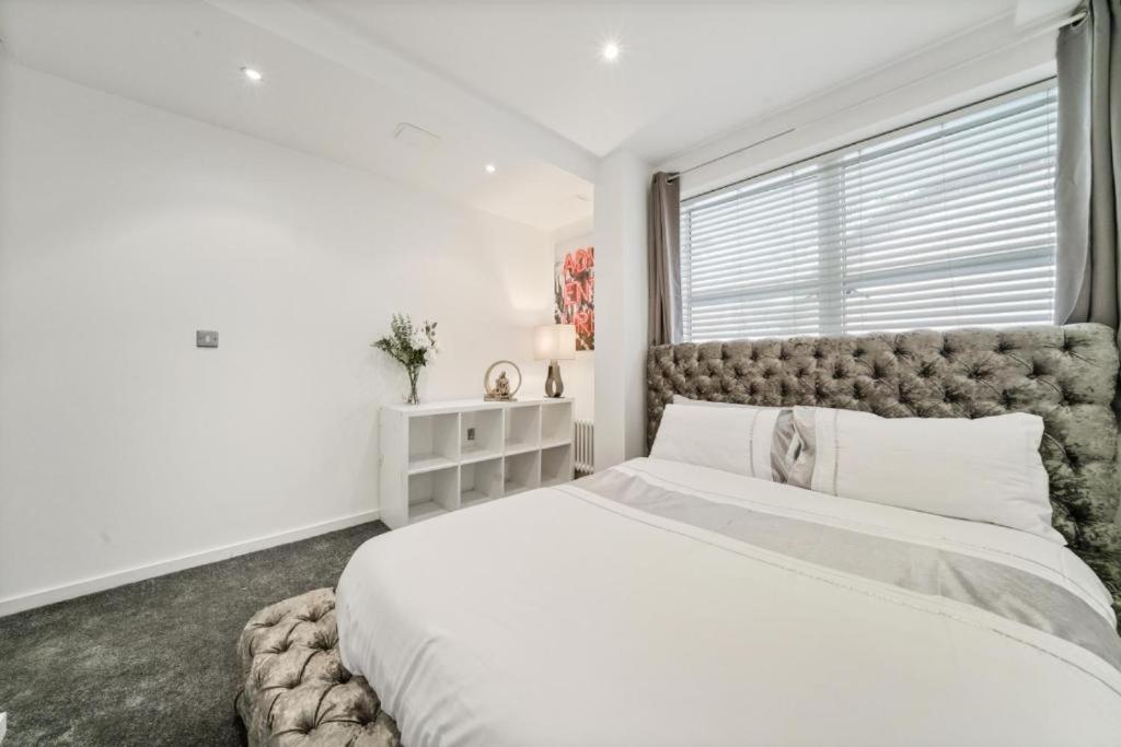 Modern 1 Bed Camberwell Denmark Hill Excellent Transport Links Appartement Londen
