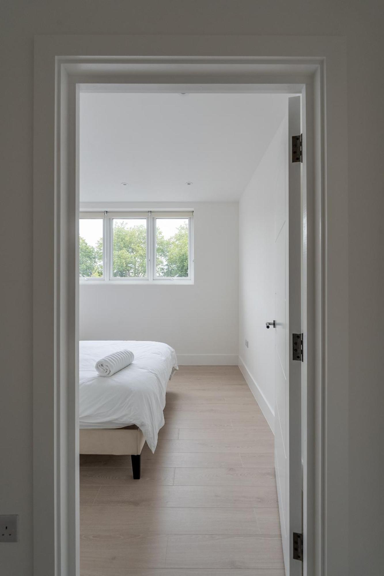 Tai Luxury Apartment *