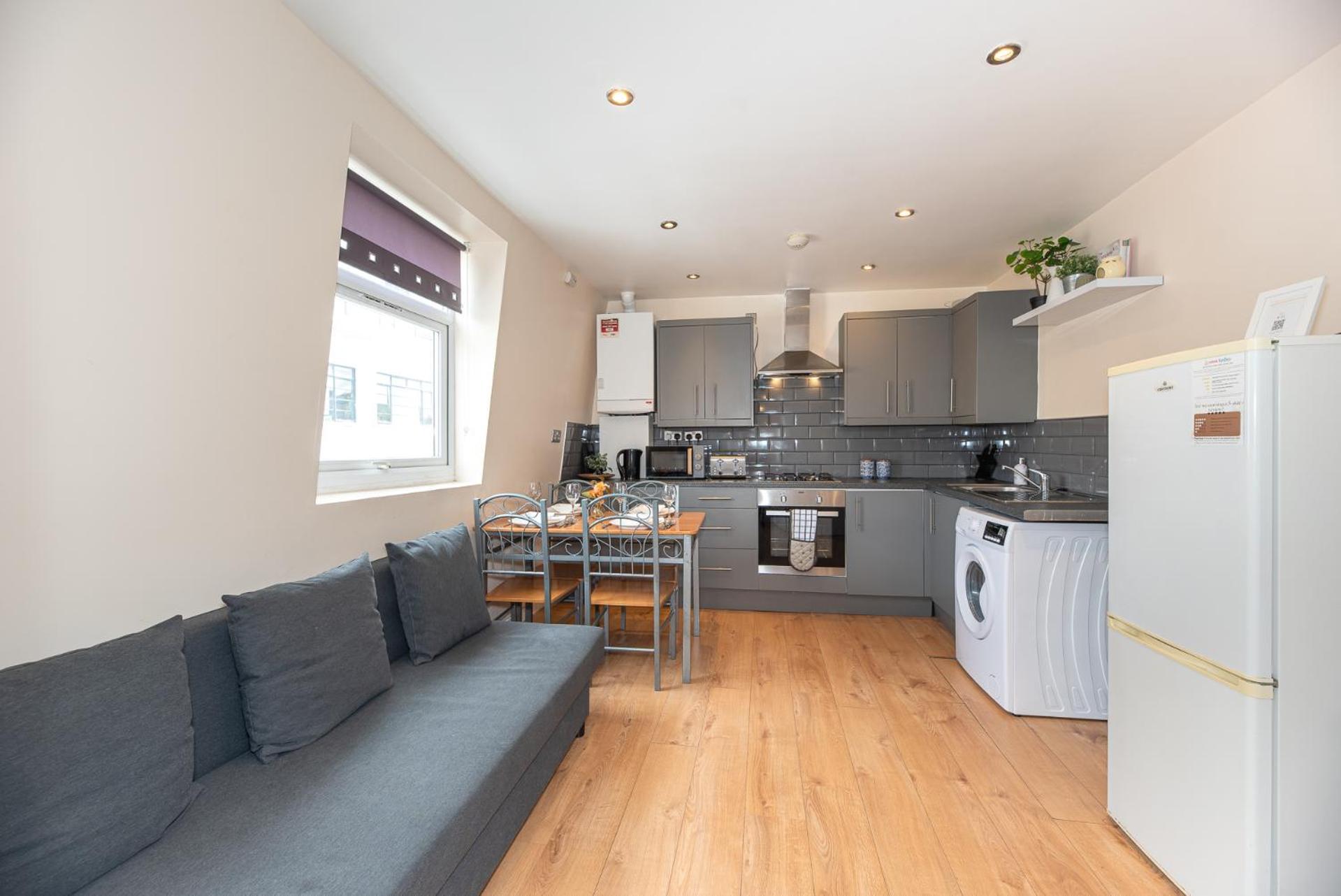 Lovely 3 Bedroom Flat , Aldgate, Tower Hill, Whitechapel Apartamento