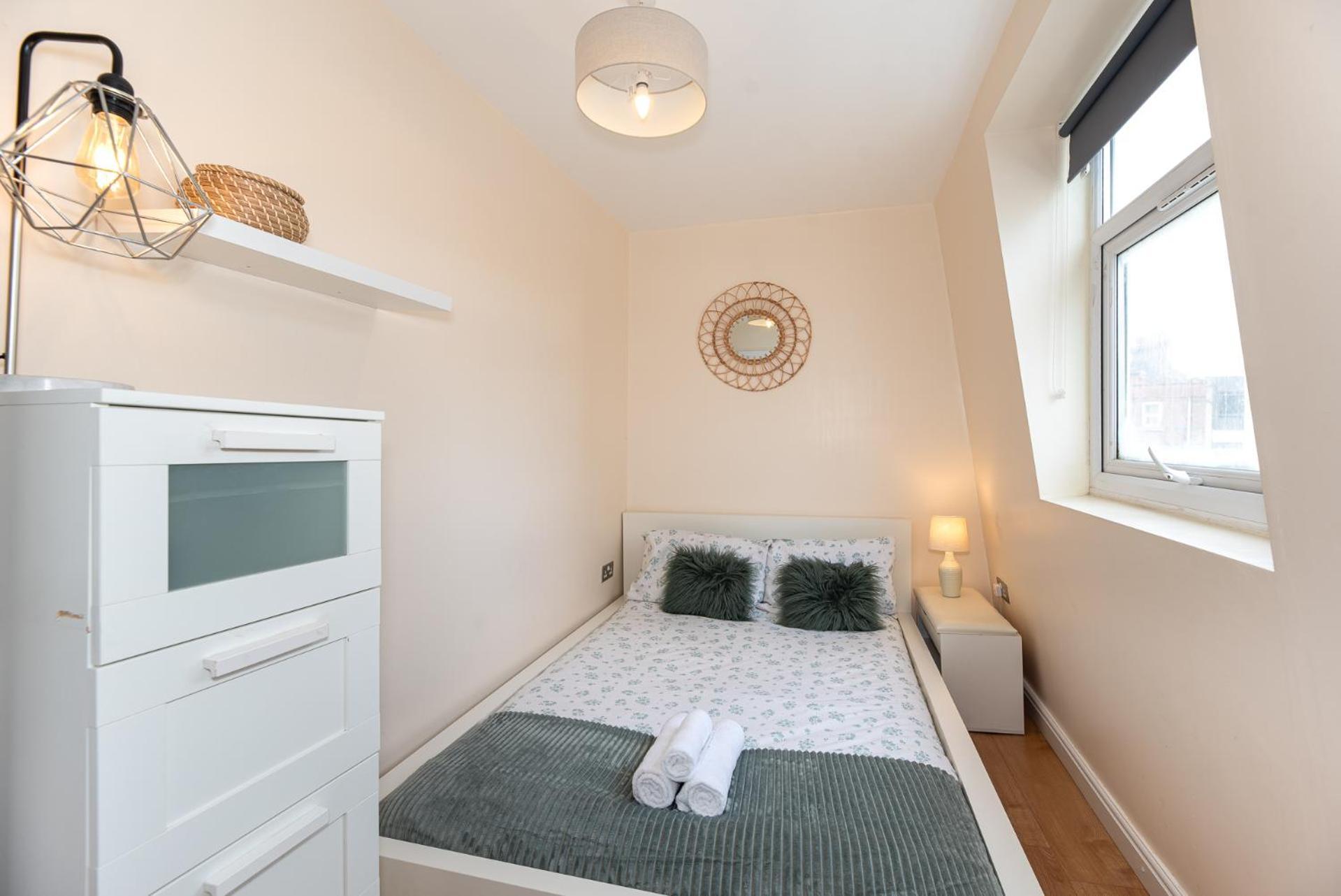Lovely 3 Bedroom Flat , Aldgate, Tower Hill, Whitechapel Apartamento *