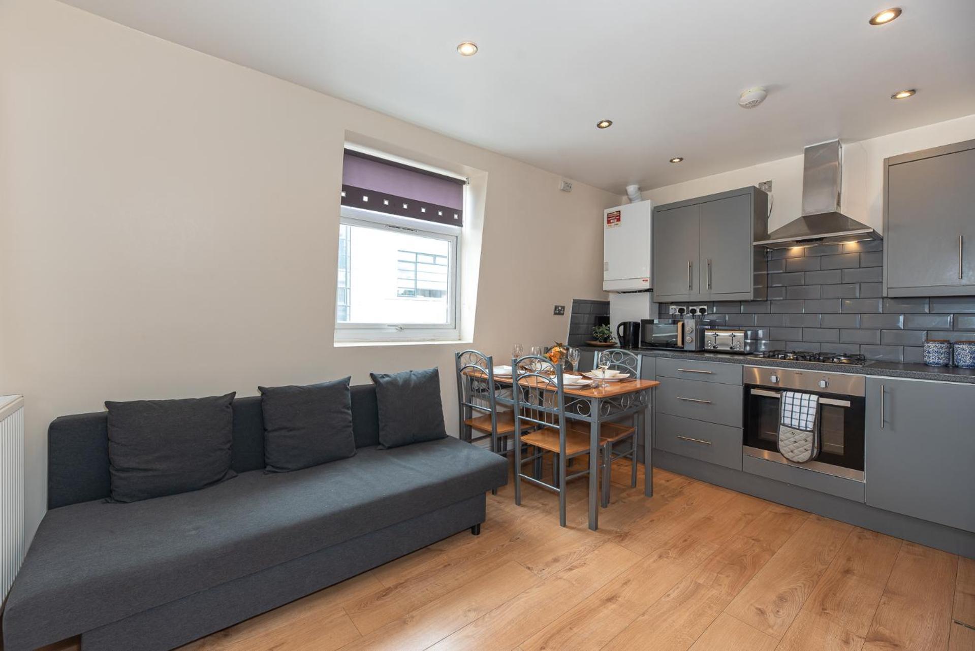 Lovely 3 Bedroom Flat , Aldgate, Tower Hill, Whitechapel Apartamento *