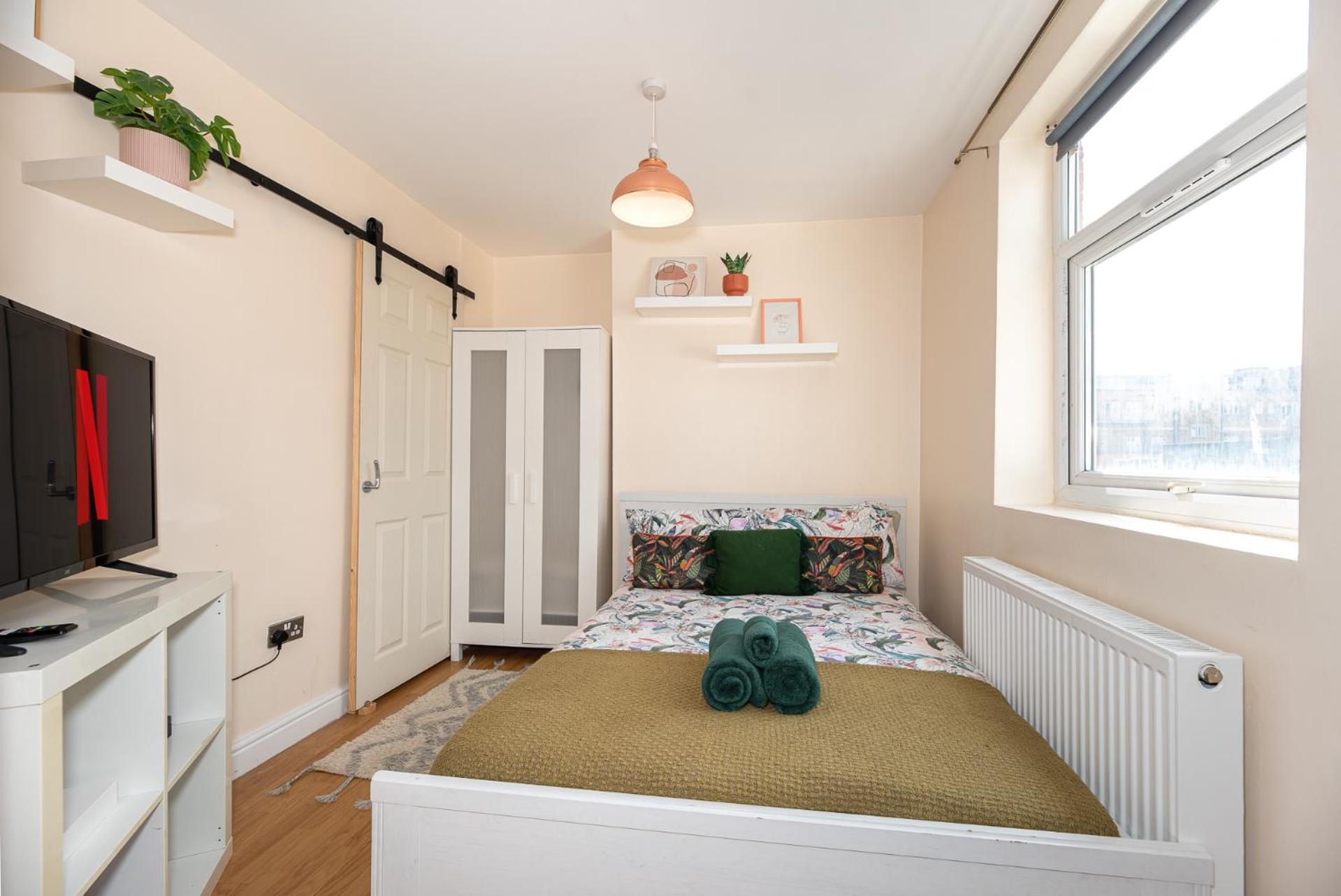 Lovely 3 Bedroom Flat , Aldgate, Tower Hill, Whitechapel * Londres
