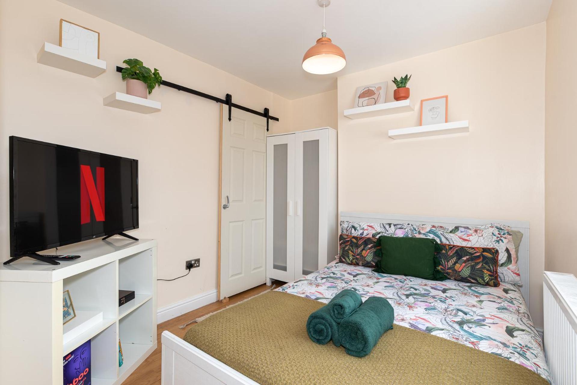 Lovely 3 Bedroom Flat , Aldgate, Tower Hill, Whitechapel Londres