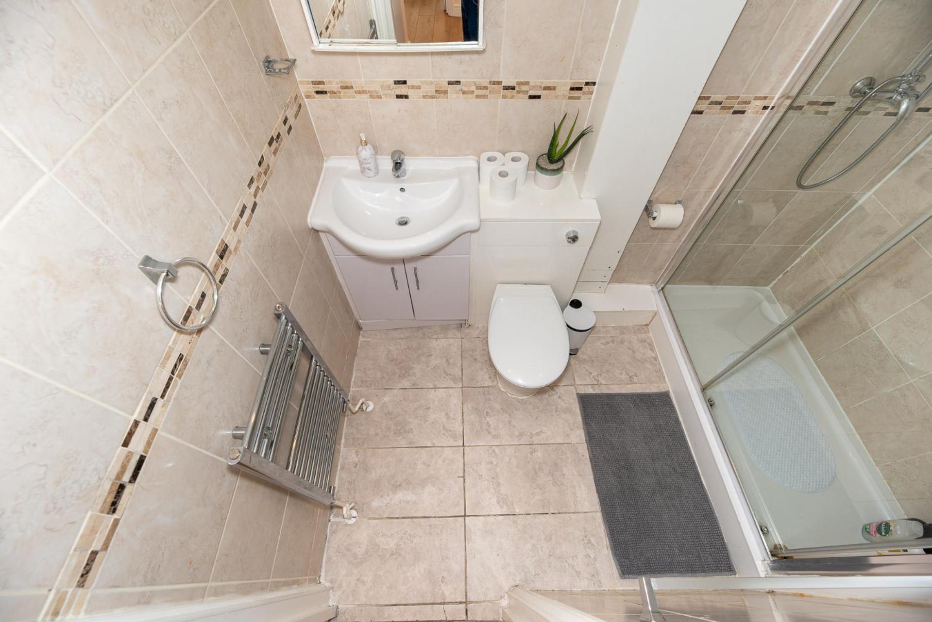 Lovely 3 Bedroom Flat , Aldgate, Tower Hill, Whitechapel Apartamento *