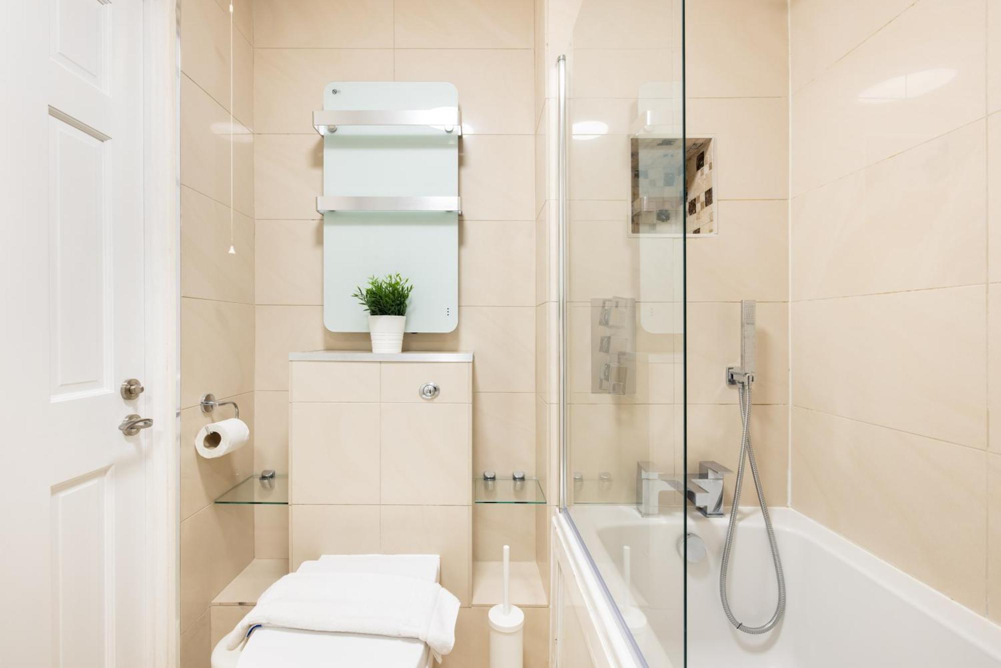 Chelsea Harbour Luxury Apartment *