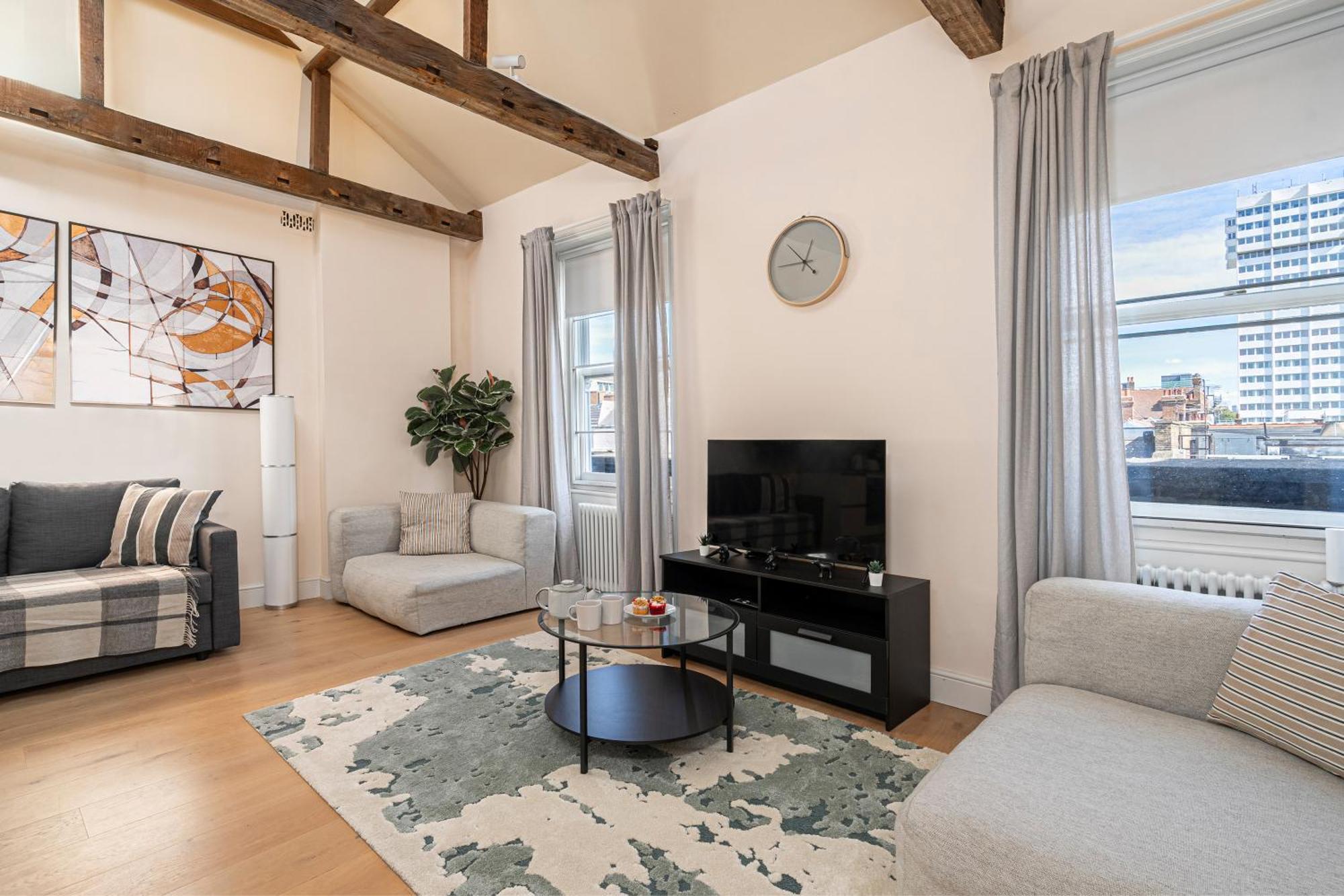 Baker Street Apartment