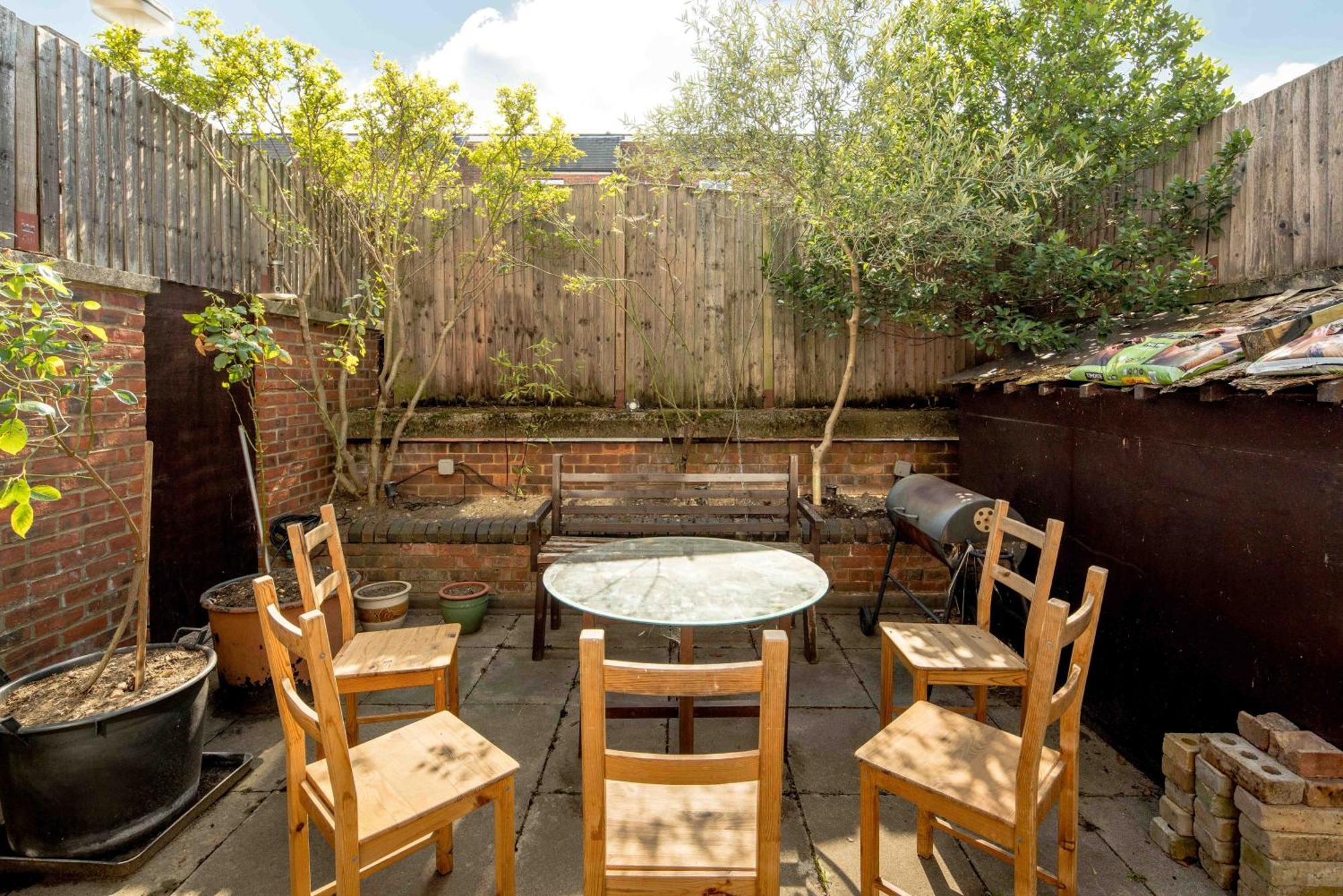 Hoxton Homestay