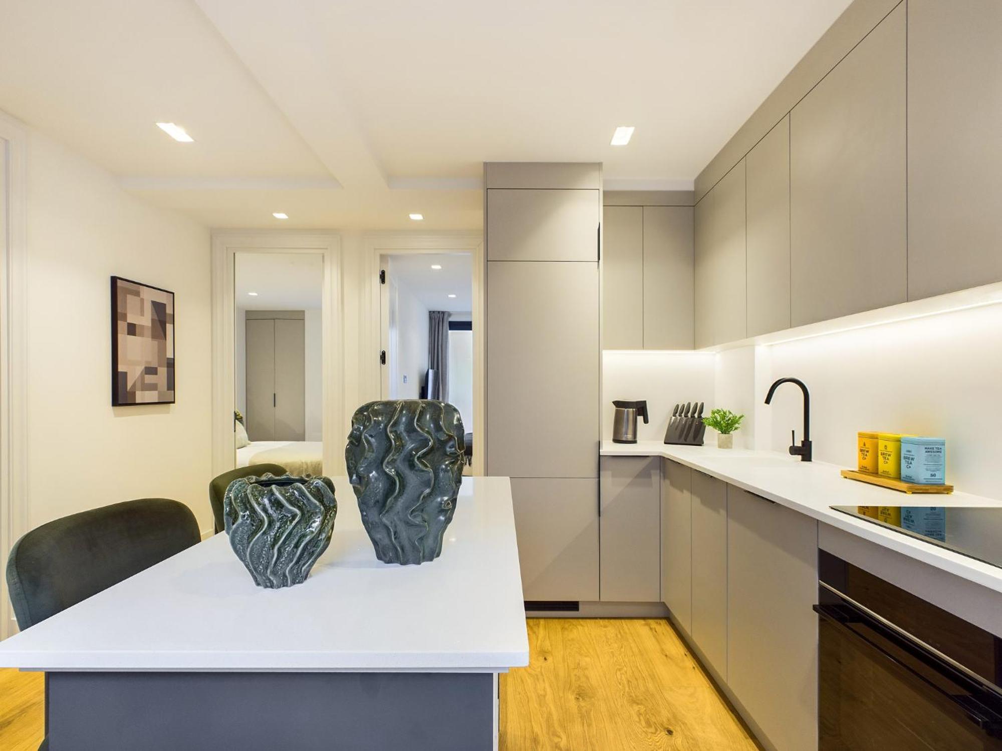 Be - Maida Vale Residences Apartment