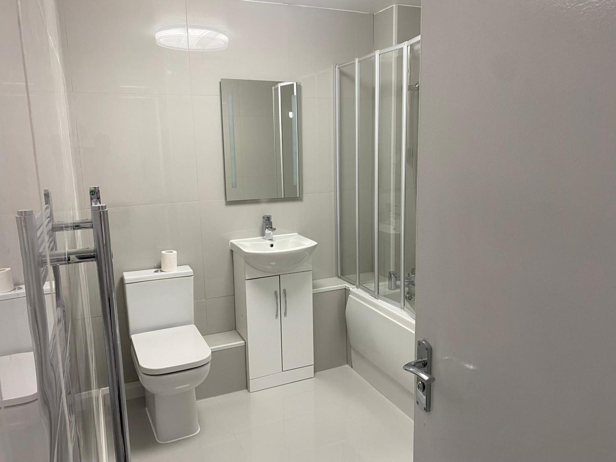 Holiday home Woolwich - House - Sleeps 5 - Garden - Parking *