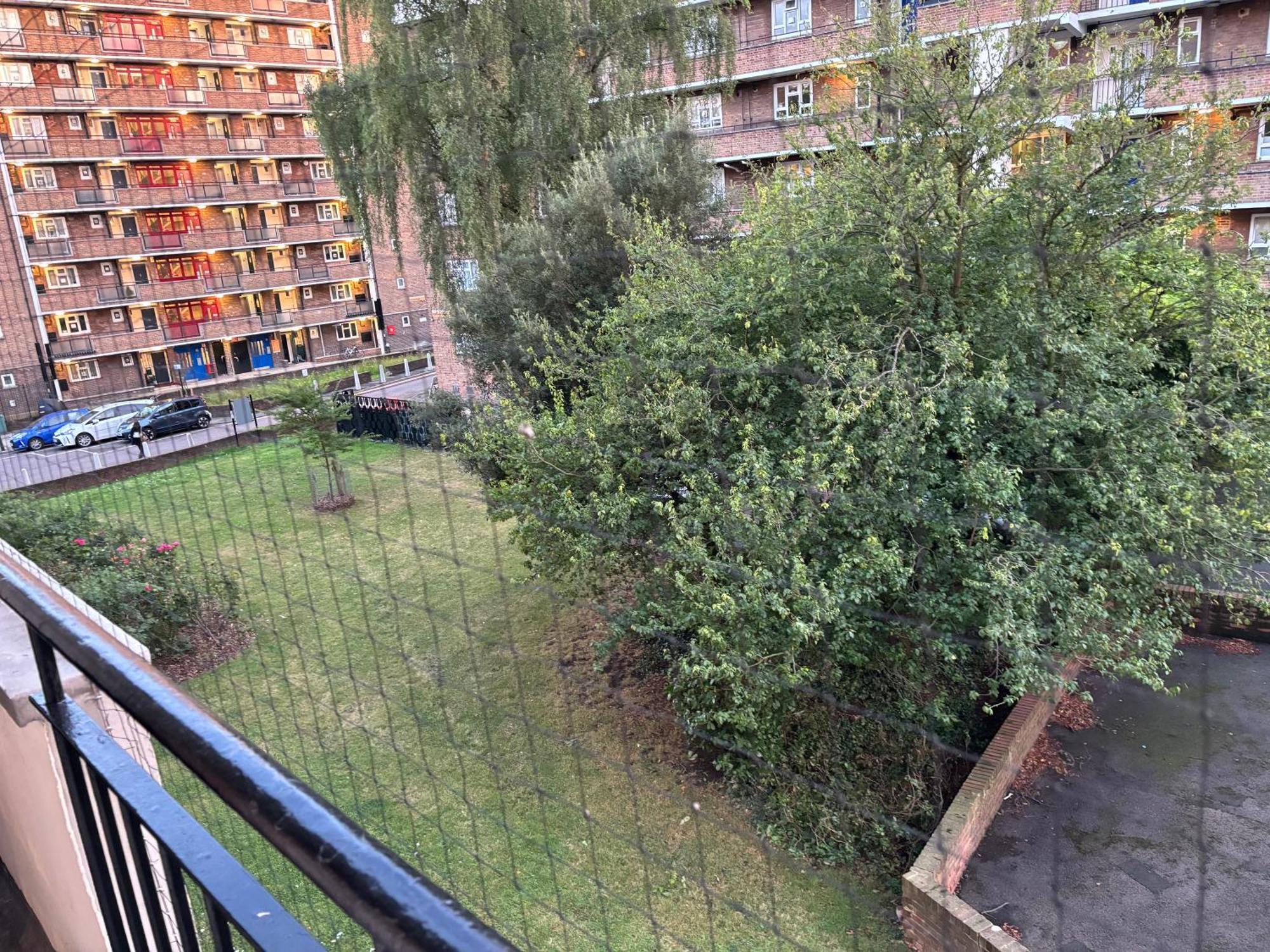 Bright 2 Bedroom Flat Close To Centre Apartment *