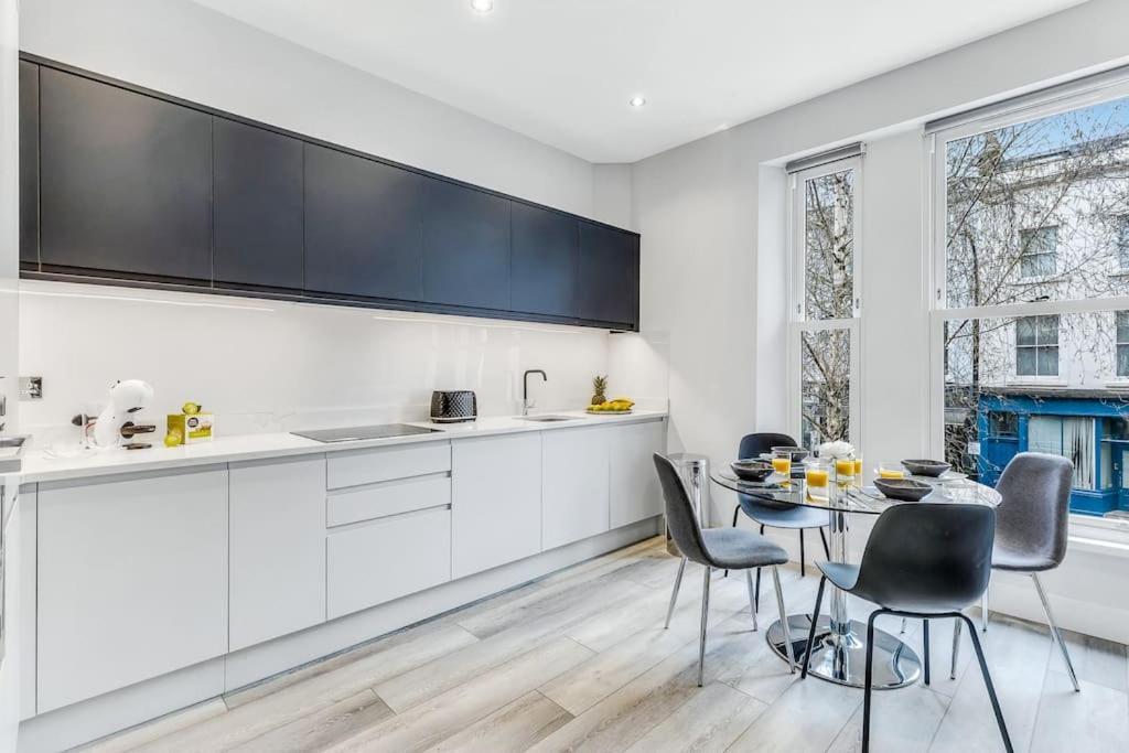 Lux Abbey Road Sleeps Up To 7 Appartement *