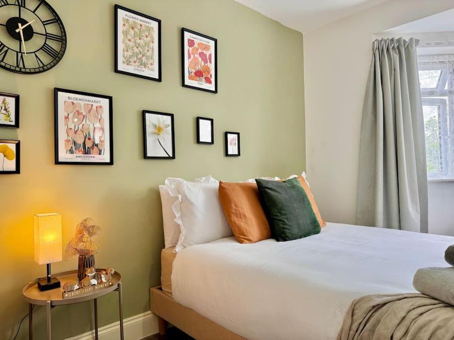 Vibrant 30min To & Free Wifi * London