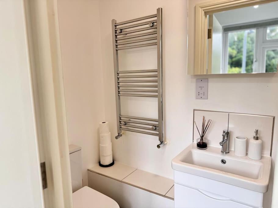 Apartment Vibrant 30min To & Free Wifi *