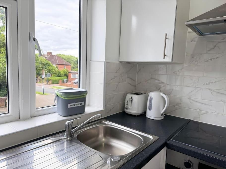 Apartment Vibrant 30min To & Free Wifi London