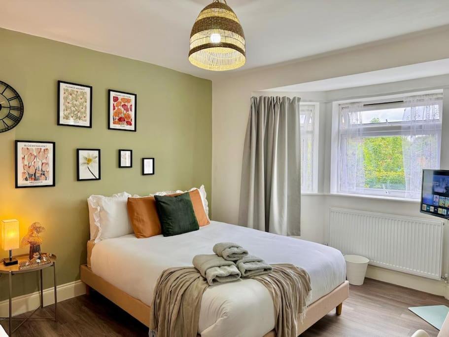 Apartment Vibrant 30min To & Free Wifi