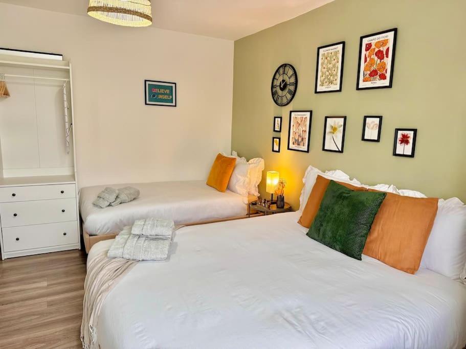Vibrant 30min To & Free Wifi * London
