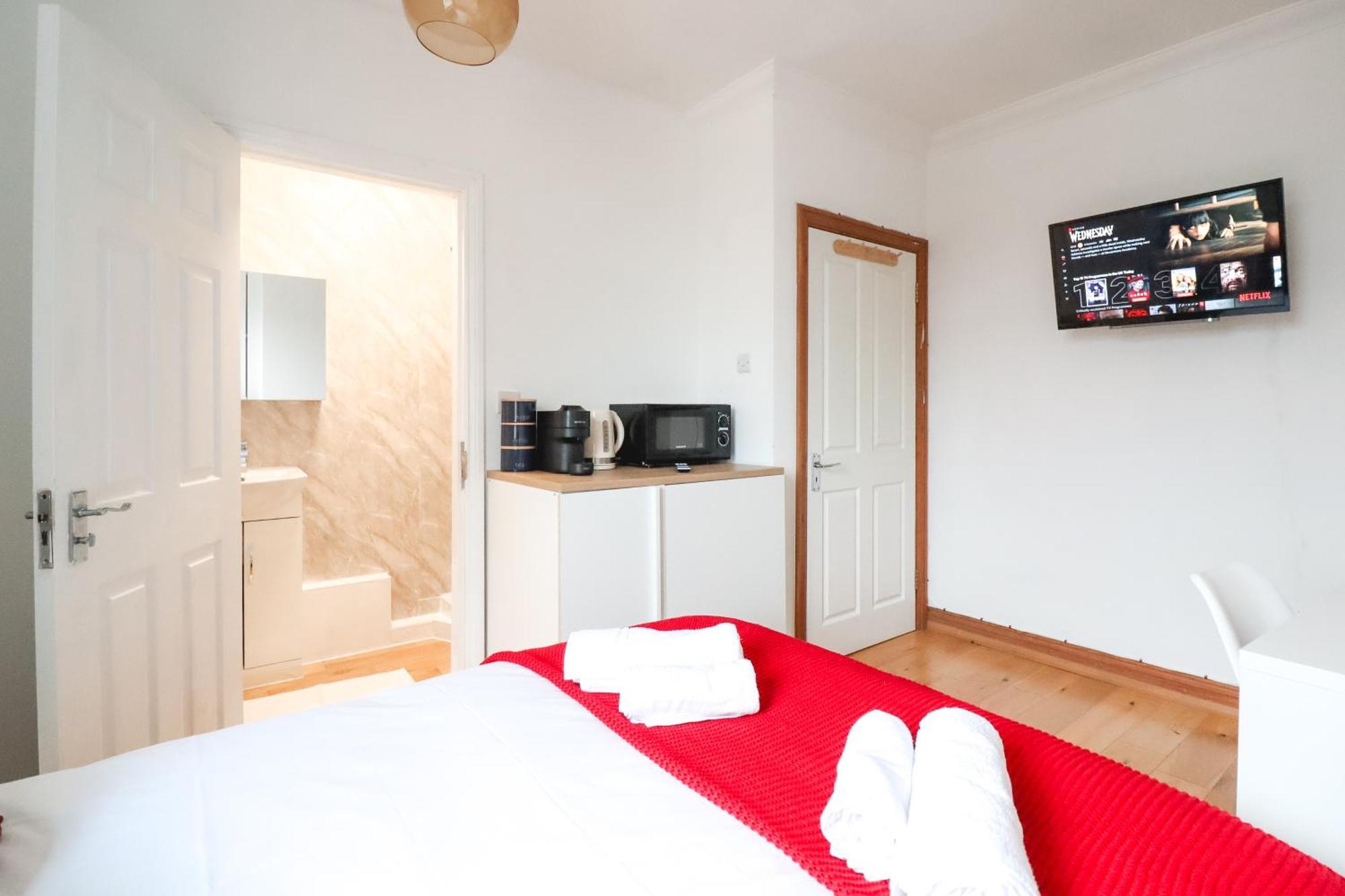 Chelsea Guest house *