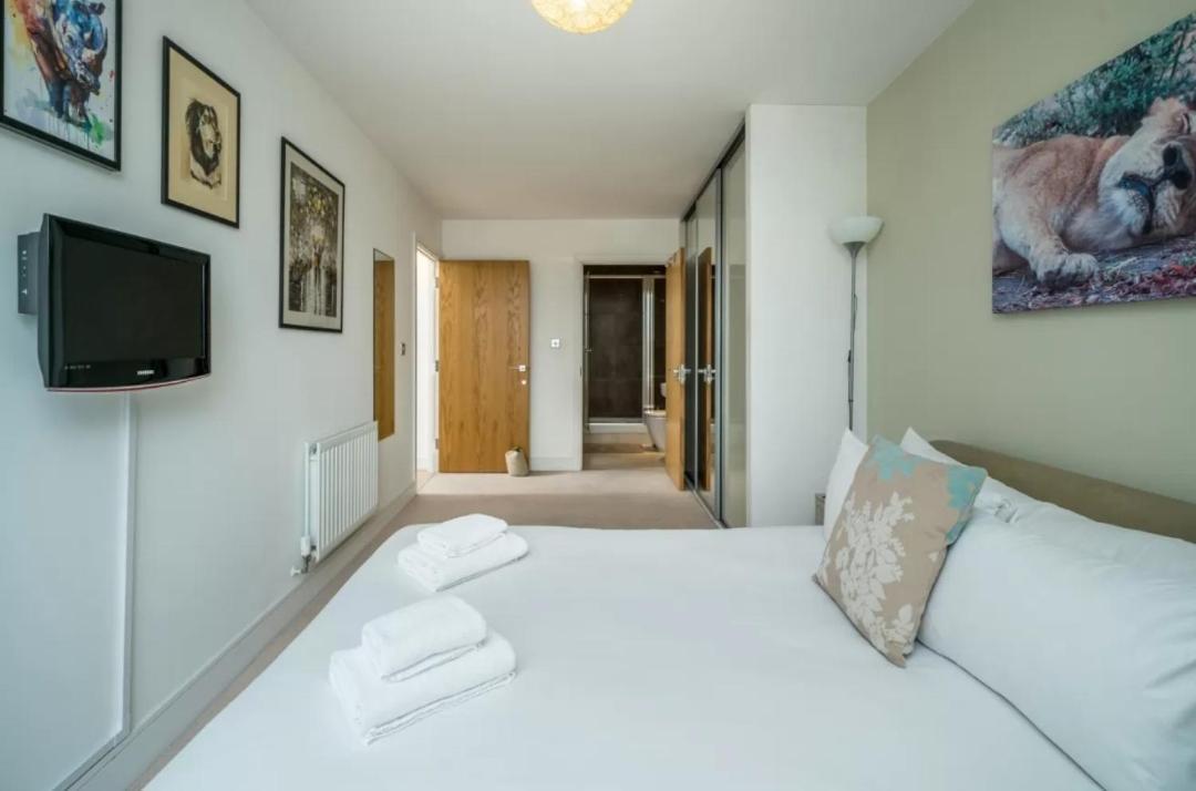 2 Bedroom Canning Town Newham Excel With Free Parking Apartamento