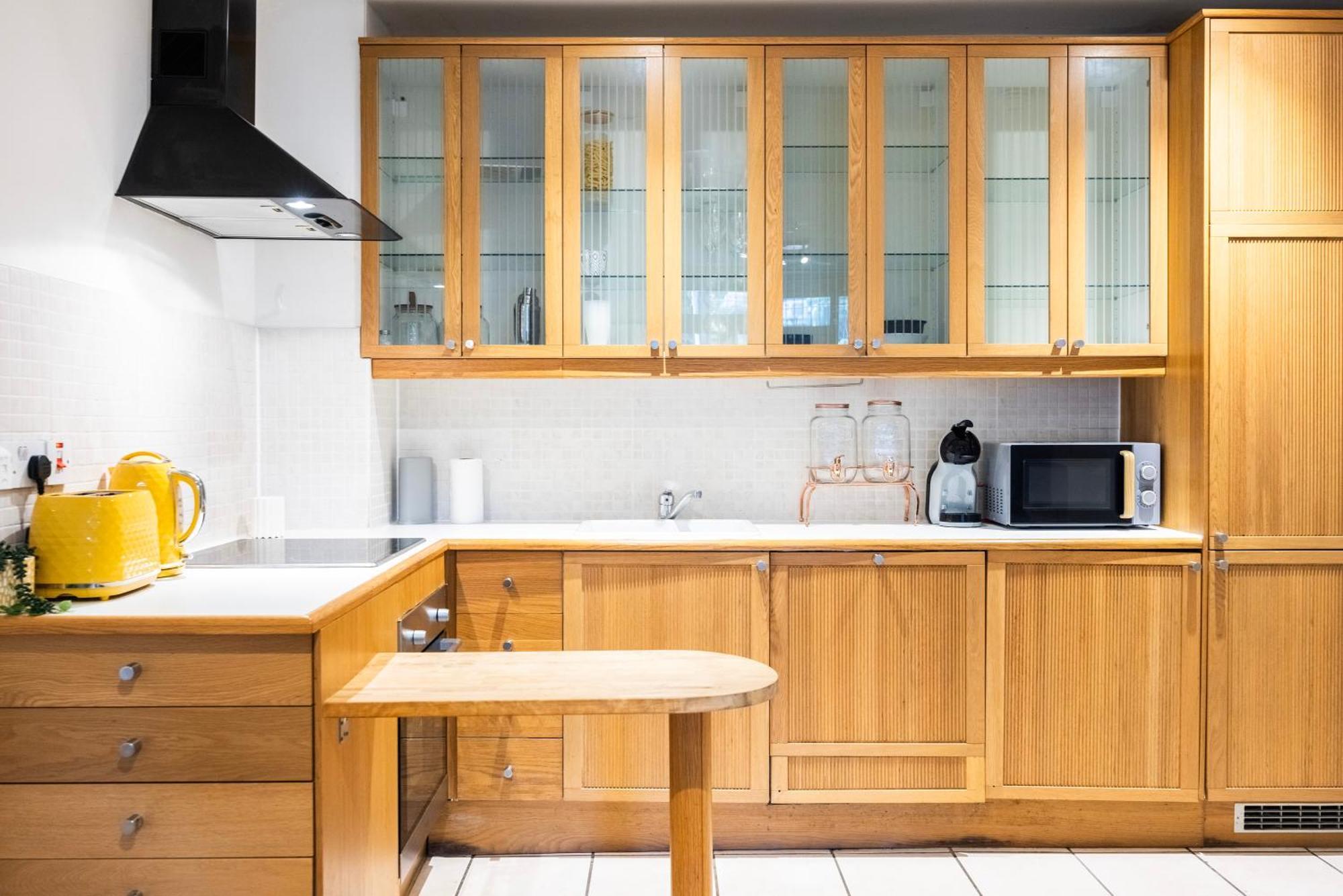 Modern 1 Bedroom Near Earls Court Appartement Londen