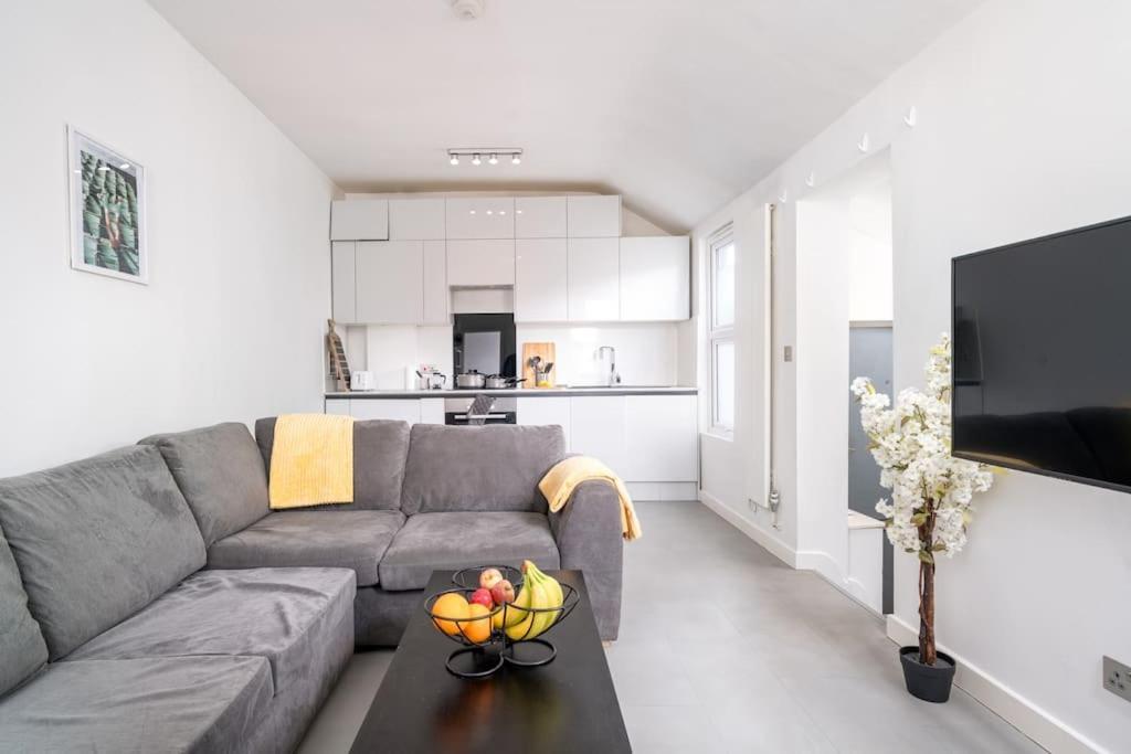Apartamento New 3bed Stylish With Amazing Transport