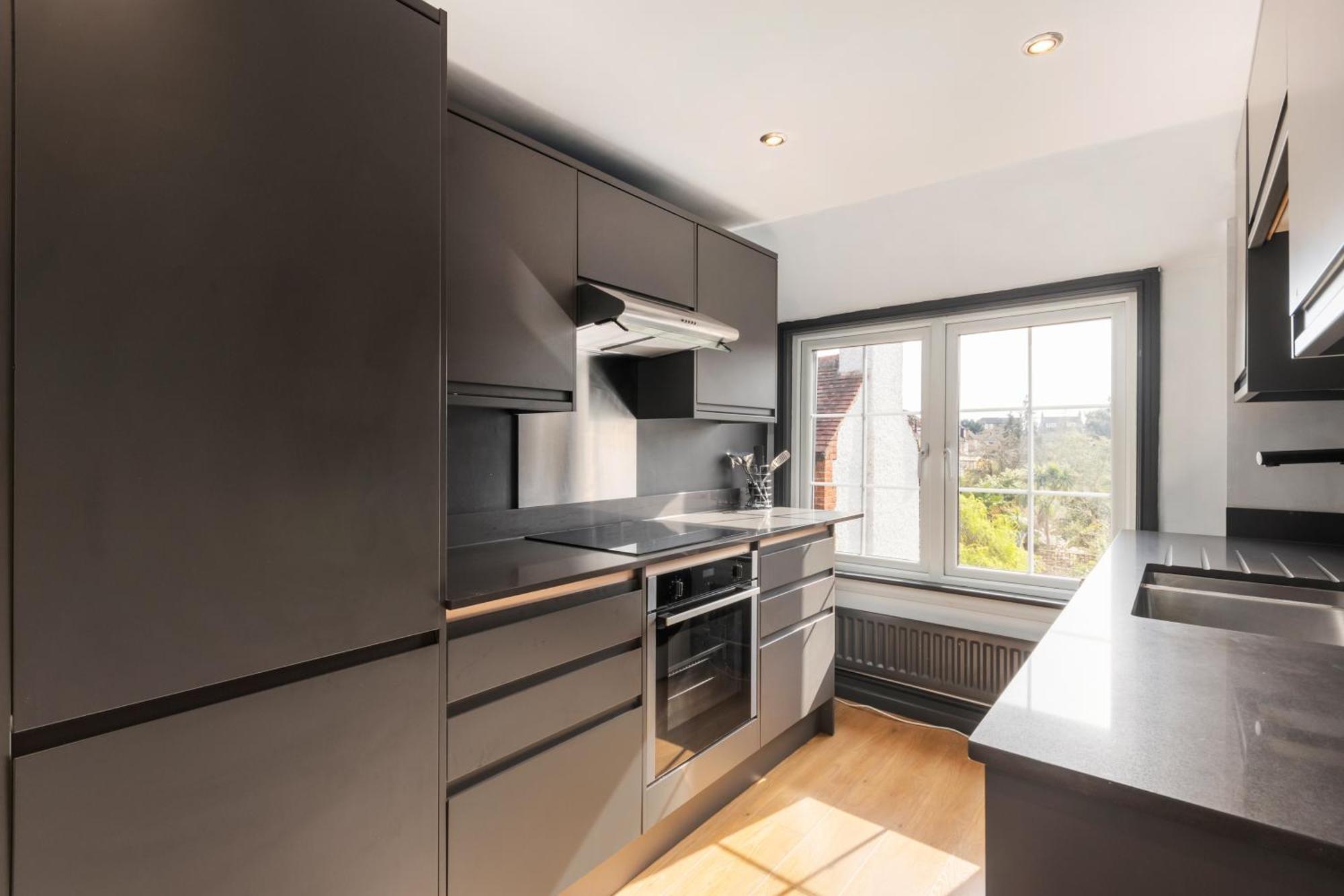 Designer 1 Bed Loft Apartment, Sw16 * Londres