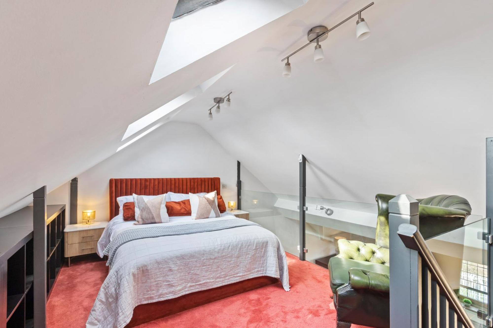 Designer 1 Bed Loft Apartment, Sw16 Apartamento *