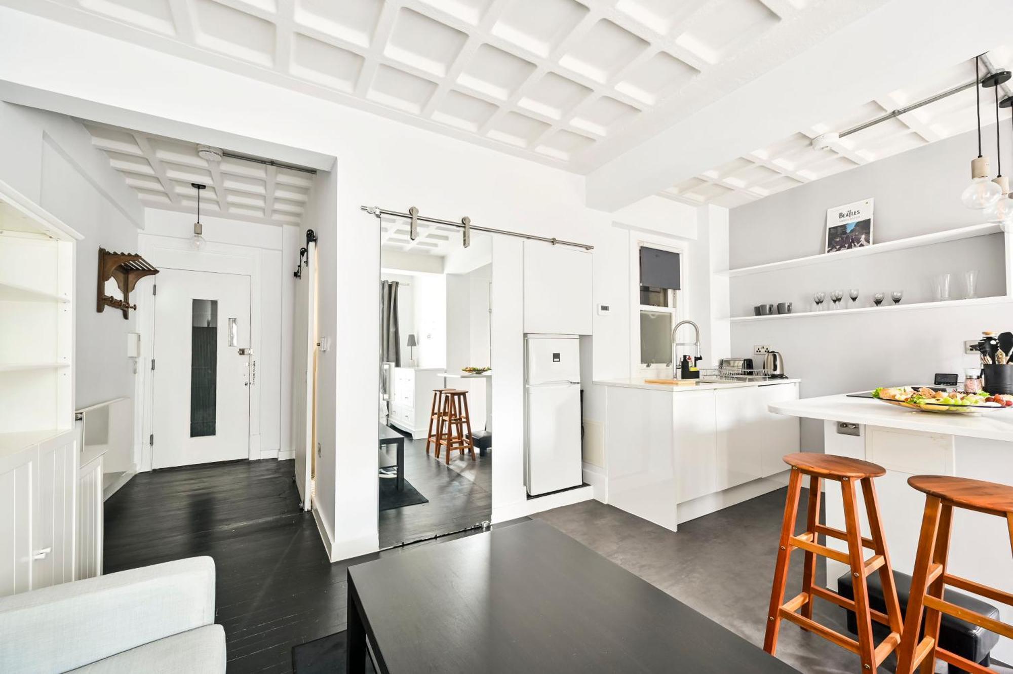 Beatles-themed Serviced On Abbey Road Apartment London