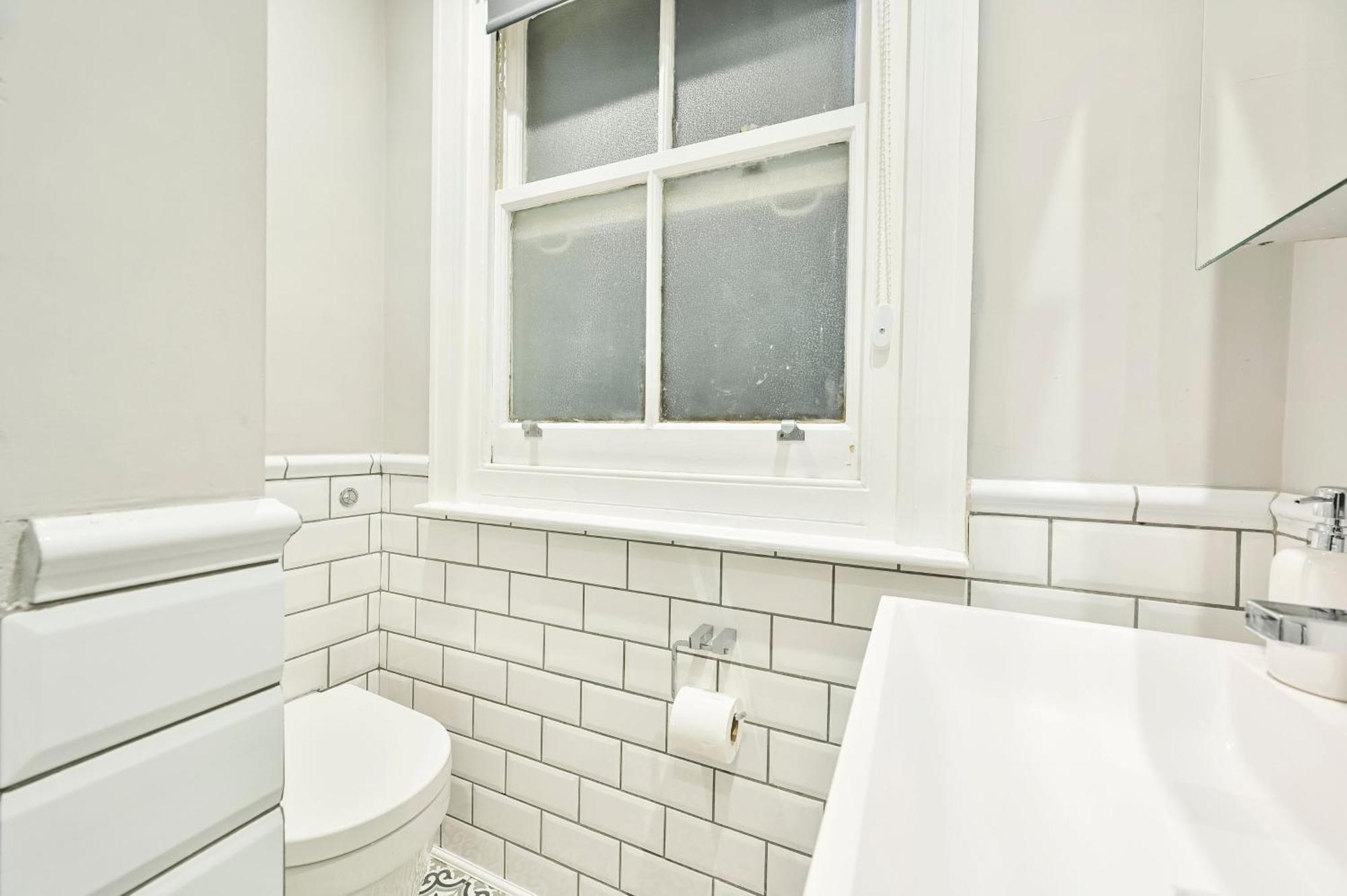 Apartment Beatles-themed Serviced On Abbey Road *