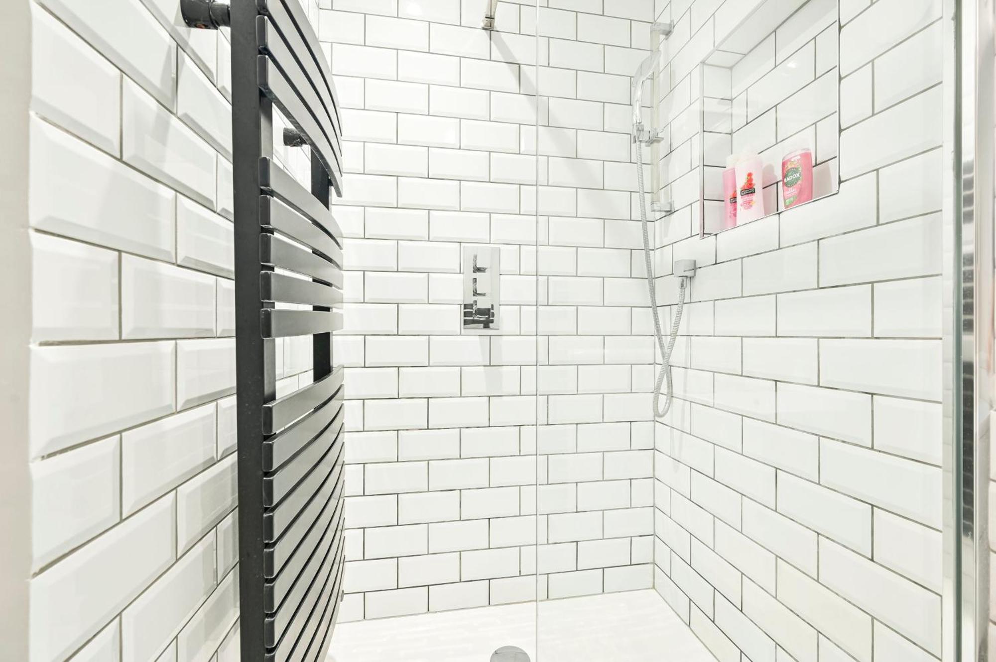 Apartment Beatles-themed Serviced On Abbey Road London