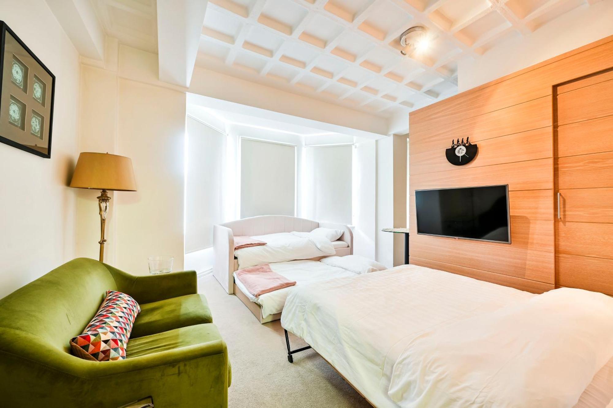 Beatles-themed Serviced On Abbey Road Apartment