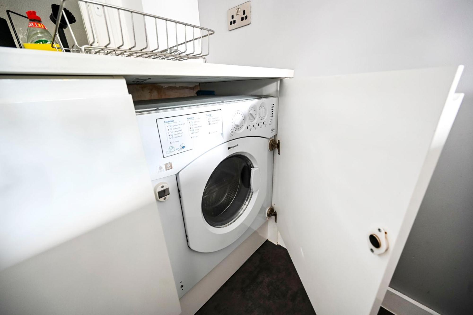 Beatles-themed Serviced On Abbey Road Apartment *