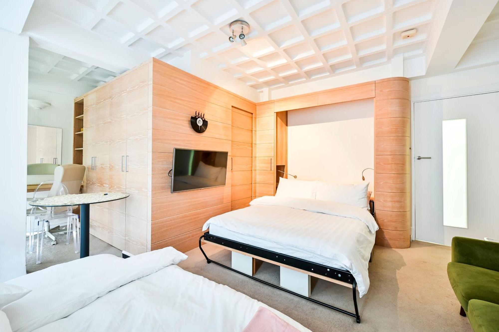 Apartment Beatles-themed Serviced On Abbey Road