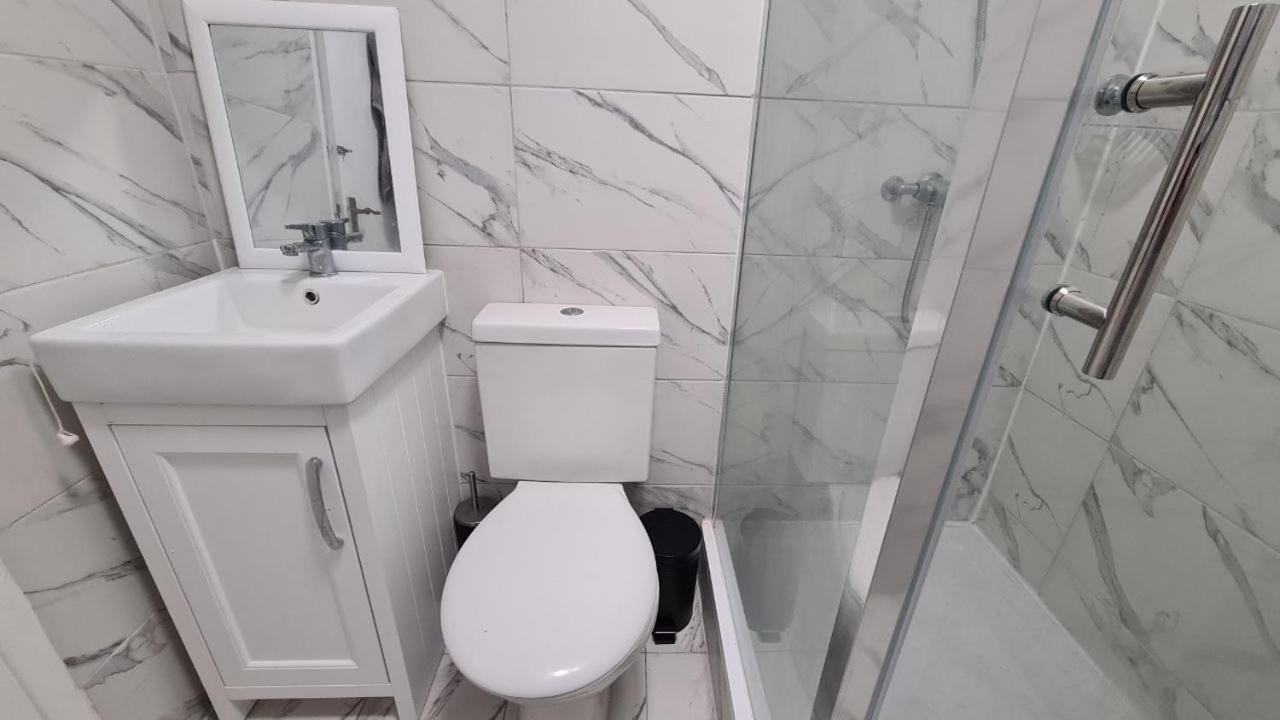 Apartment 185 Lanark *