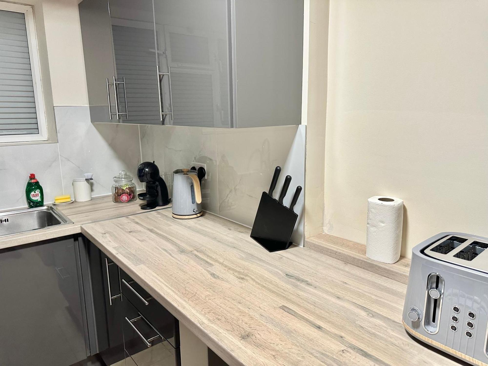 Apartamento Comfortable Two Bed Flat Near Richmond Park Londres