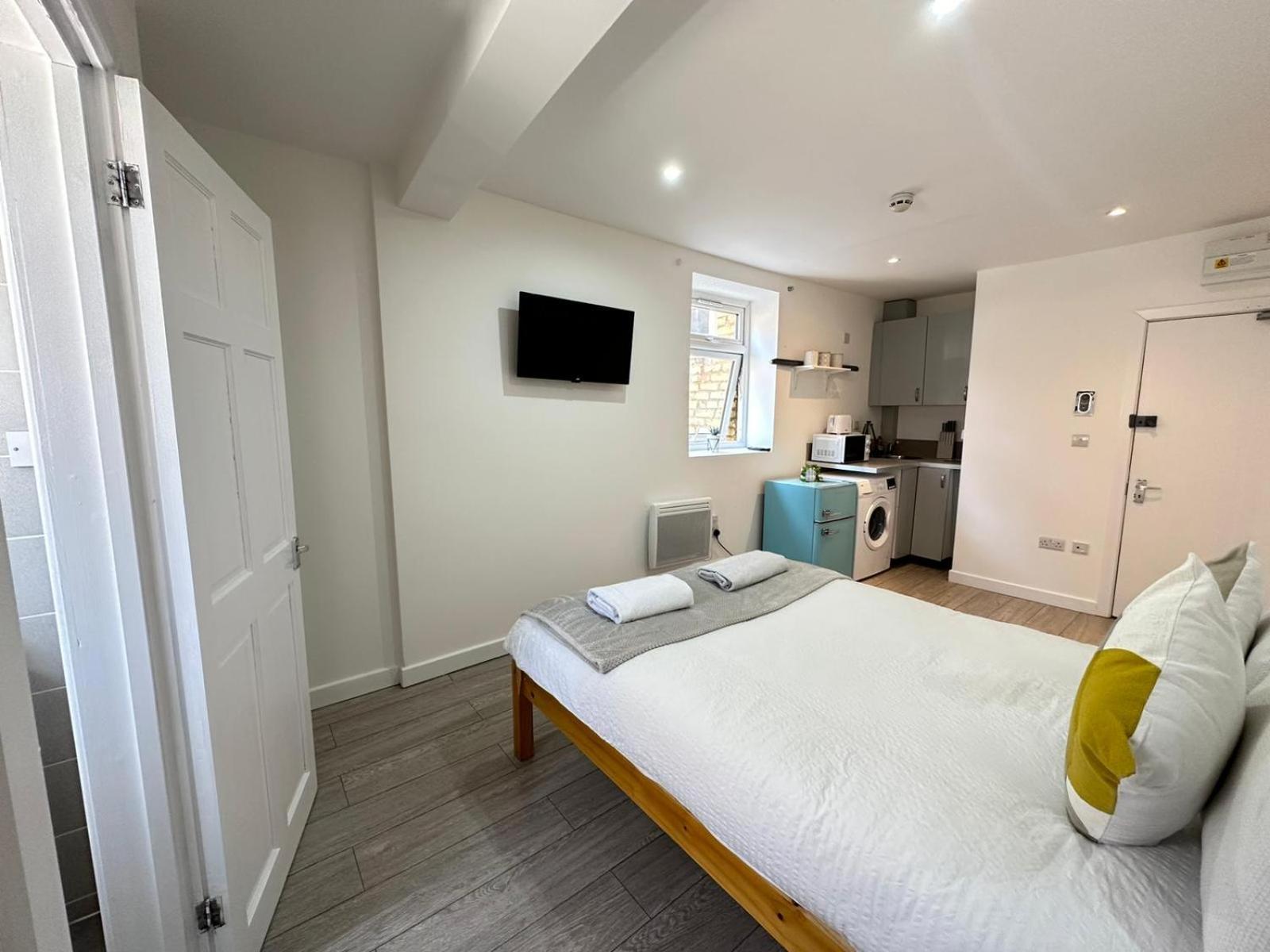 Eye One Bedroom London